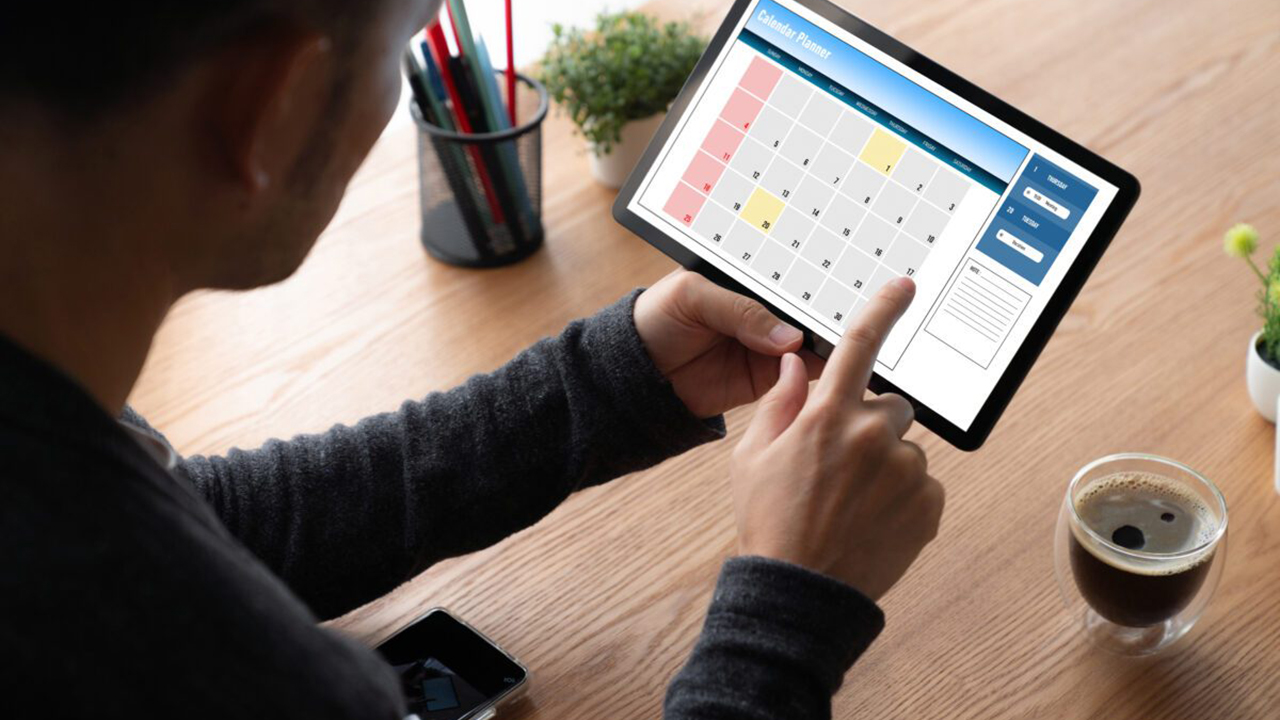 church social media scheduling